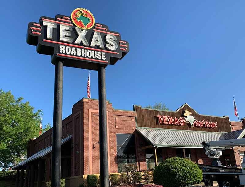 Texas Roadhouse Tallahassee Sign